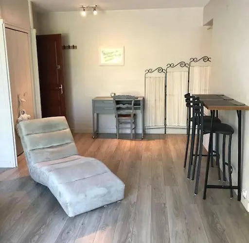 民宿 Chez-sixtine 阿尔邦